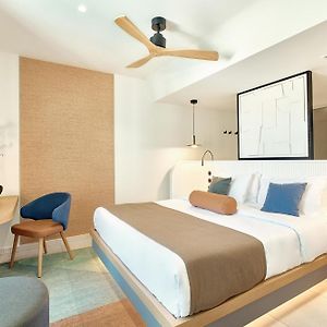 Zimmer mit Kingsize-Bett